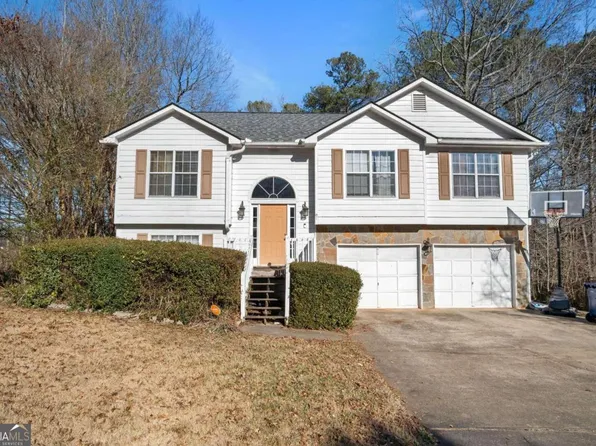 2689 Johnsbrooke Dr, Lithia Springs, GA 30122