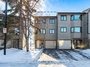 23 N Glamis Dr SW #68, Calgary, AB T3E 6S3