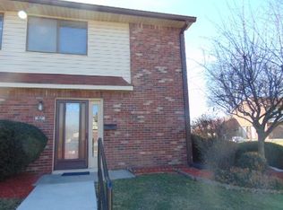57 Trails End, Greenwood, IN 46142