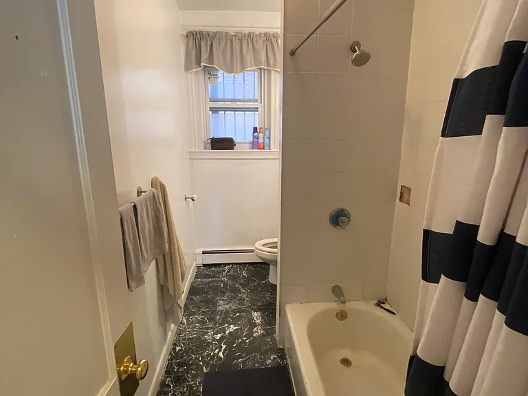 45 Orkney Rd #1 — Photo 11