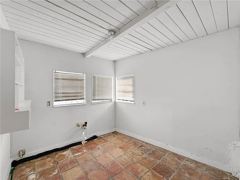329 Foster Dr — Photo 20