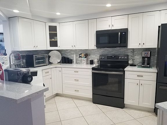 3rd image of 9650 S Ocean Dr APT 204
