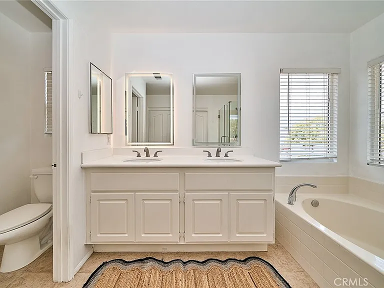 6377 Peach Ave — Photo 24