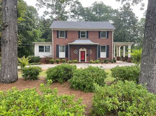 521 E College St, Griffin, GA 30224