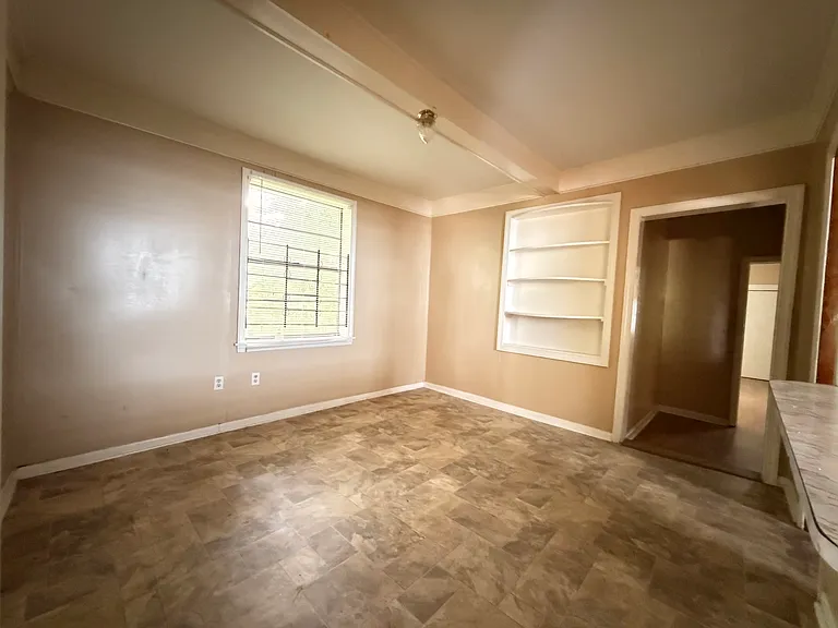 279 W Polk St — Photo 5