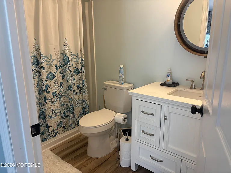 707 3rd Ave — Photo 4