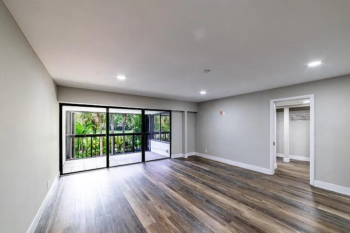 2517 Presidential Way #B — Photo 17