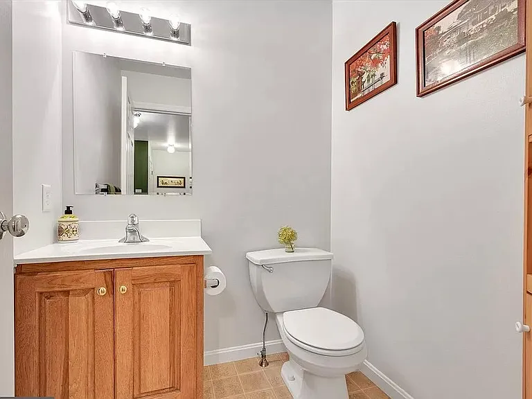 624 Royal View Dr — Photo 8
