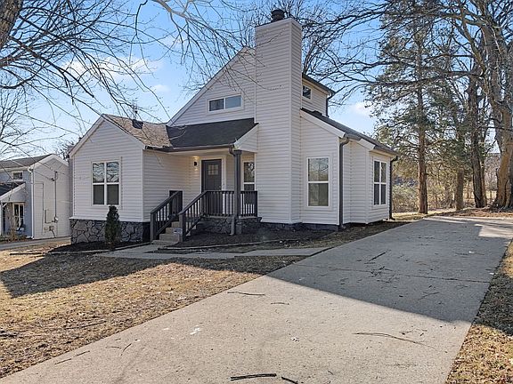 3rd image of 521 Newcastle Ln