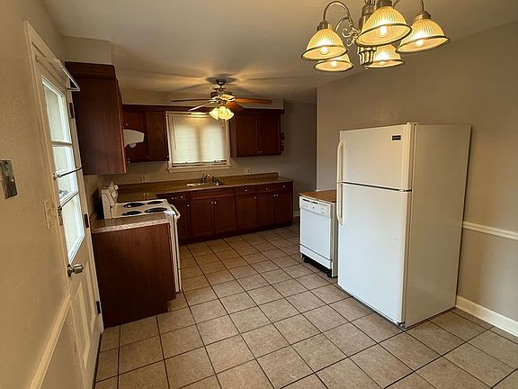 3rd image of 5111-5113 Allen Dr
