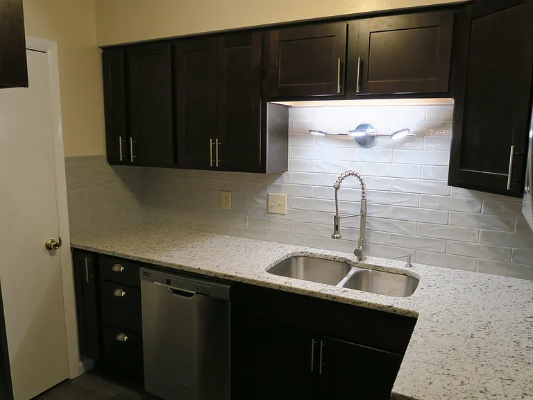 59 W Tulane Rd — Photo 3