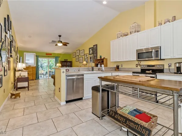 5520 Phillips St, Bokeelia, FL 33922