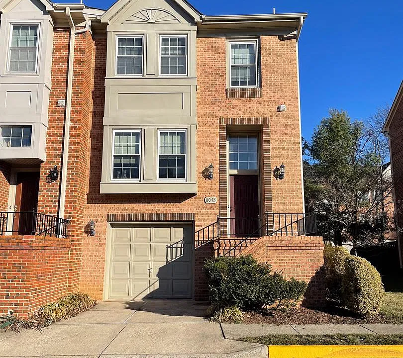 8042 Merry Oaks Ct