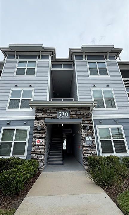 1st image of 530 Academy Dr #201
