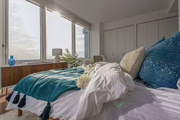 Rented by Clinton Management | media 107