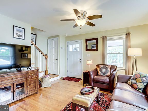 4th image of 2616 Jefferson Dr