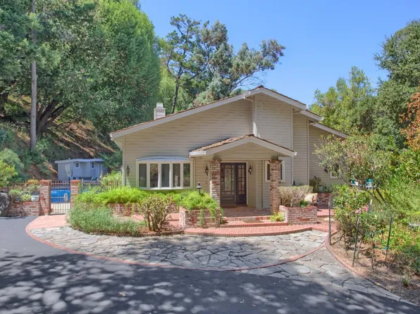 15701 Peach Hill Rd, Saratoga, CA 95070