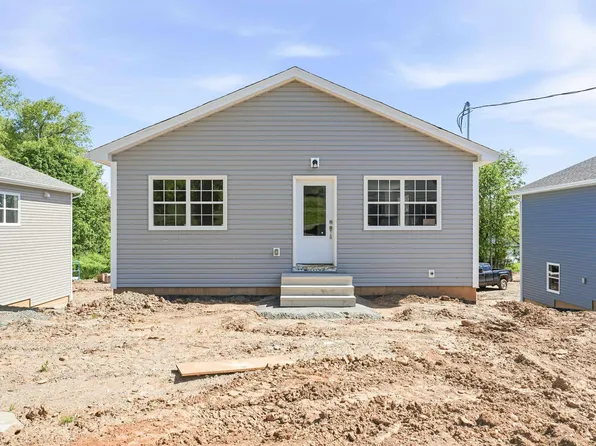 30 Willow St #Ws-2, Hantsport, NS B0P 1P0
