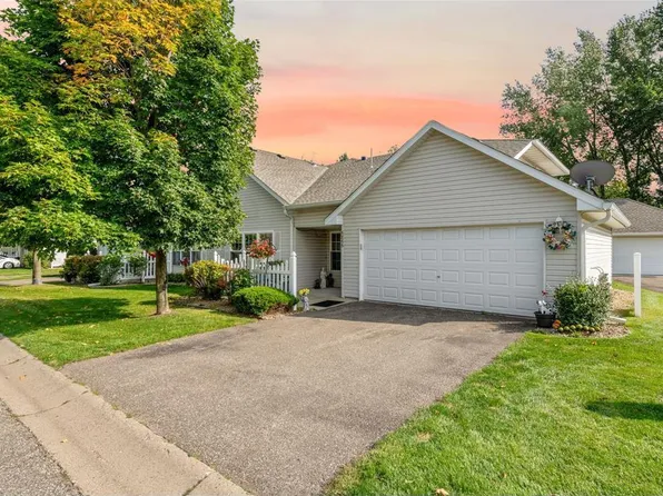 6866 Blackhawk Trl #12, Inver Grove Heights, MN 55077