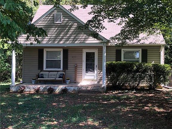 3rd image of 3715 Cash Dr
