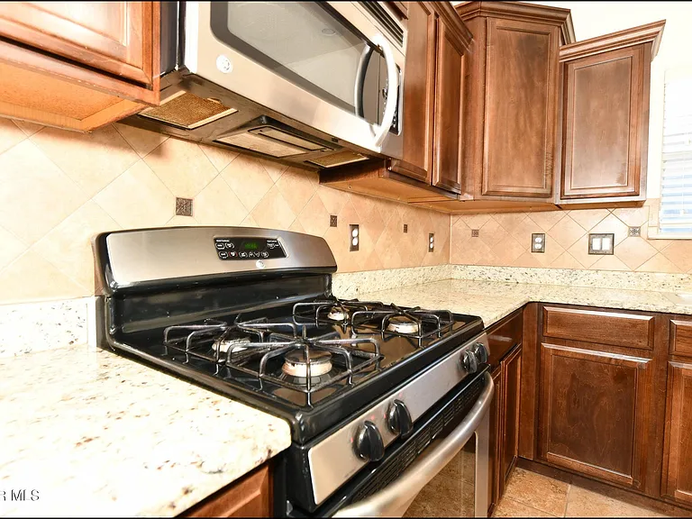 14309 S Cave Ave — Photo 20