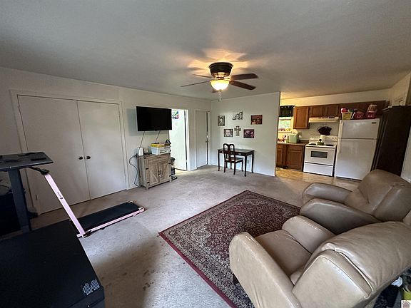 3rd image of 535 Leeds Rd
