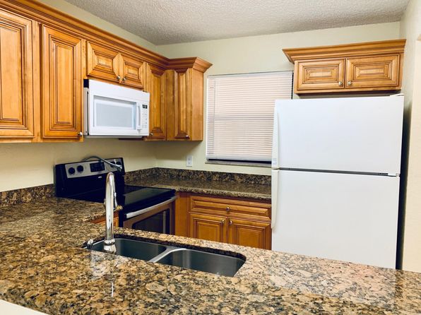 1566 Lake Crystal Dr #1566A