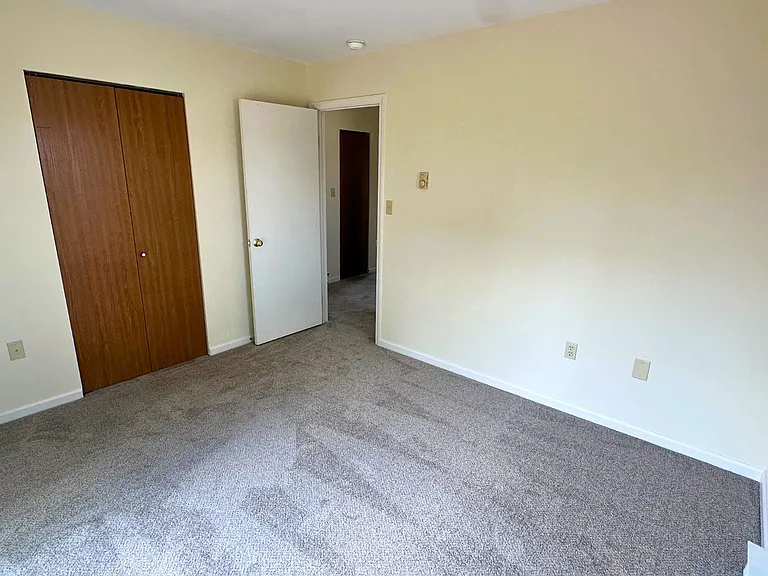 123 Heritage Rd #2 — Photo 14