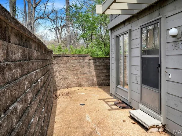 1503 Birnamwood Trail Dr, Ballwin, MO 63021