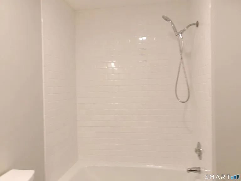 858 Hope St #1 — Photo 19