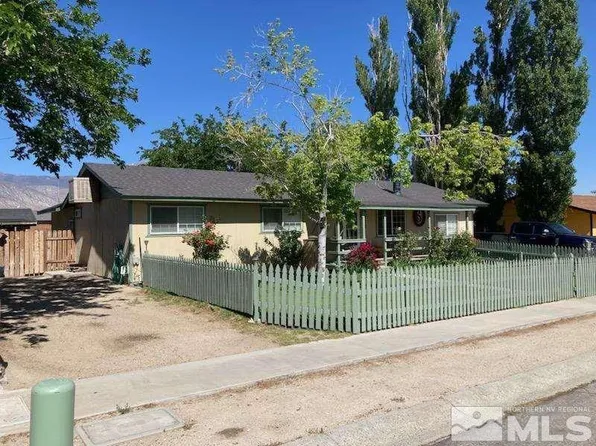 155 Ash St, Hawthorne, NV 89415