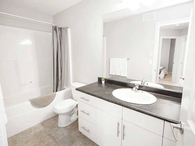 100 Southview Cres #1401 — Photo 50