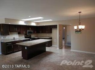 7441 N Fortuna Pl, Tucson, AZ 85741