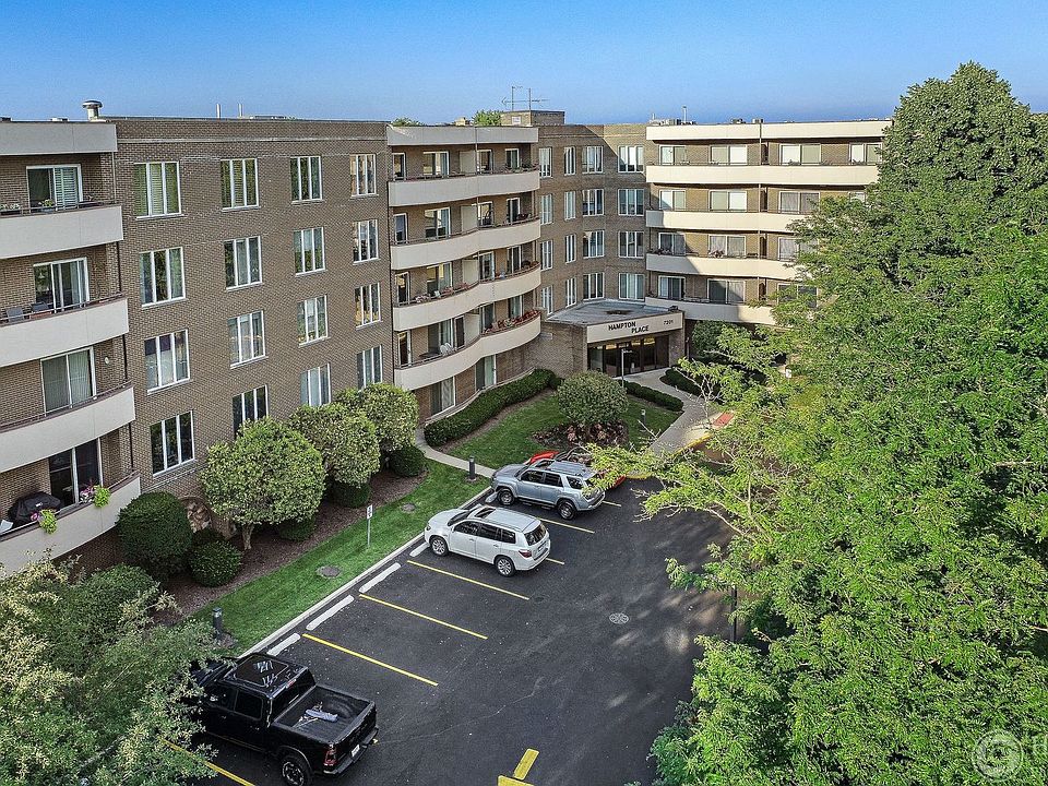 1st image of 7201 N Lincoln Ave APT 414