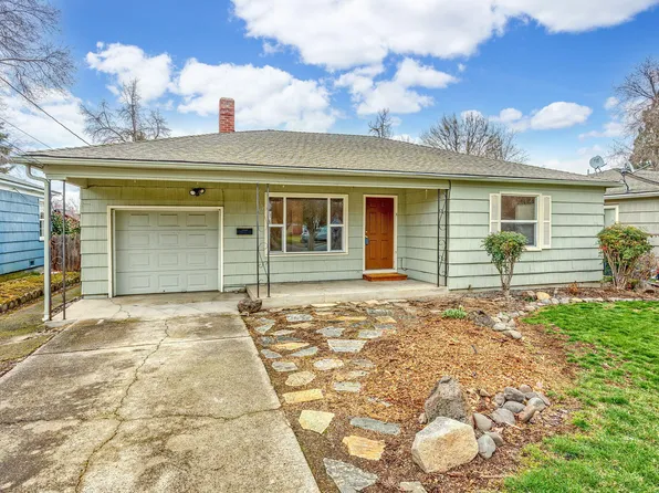 1032 Mount Pitt Ave, Medford, OR 97501