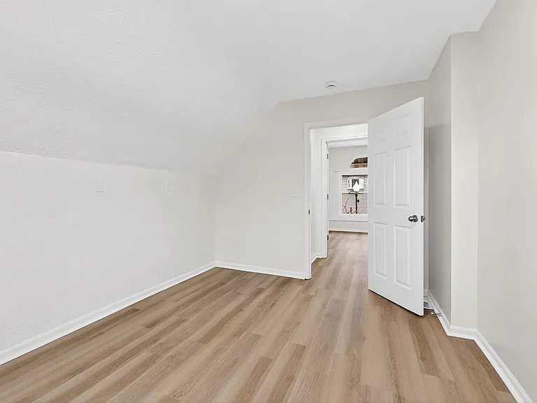 7378 E Main St — Photo 20