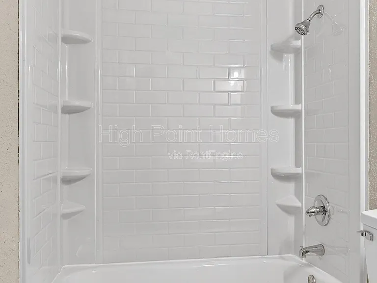 437 Carver Ln — Photo 15