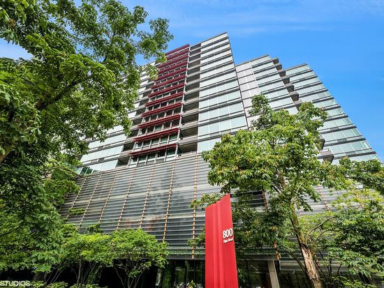 800 Elgin Rd APT 806, Evanston, IL 60201