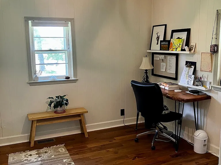 Bedroom 2/ office