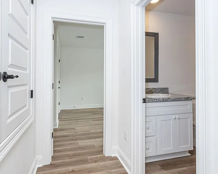 3711 Olivia Dr — Photo 45