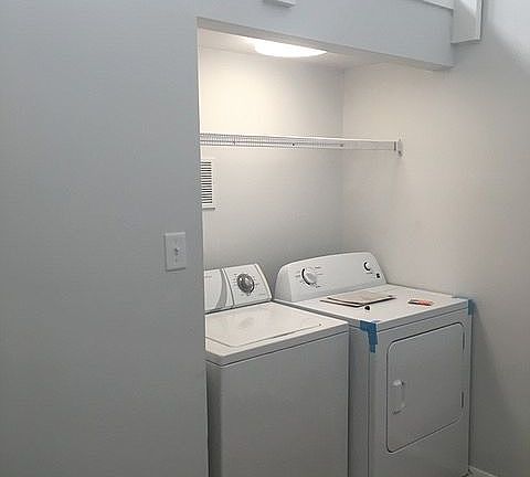 2nd image of 5900 Patterson Ave APT 27