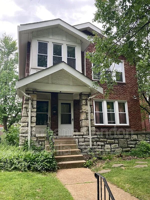Building Photo - 5340 Bancroft Ave #2F