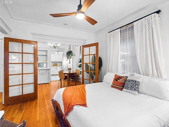 3rd image of 2109 NW Irving St Unit 101