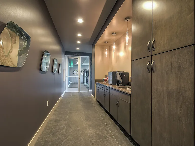 The Bonneville Apartments — Photo 15