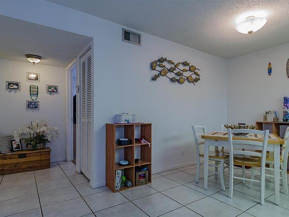 4th image of 531 N J St APT 4