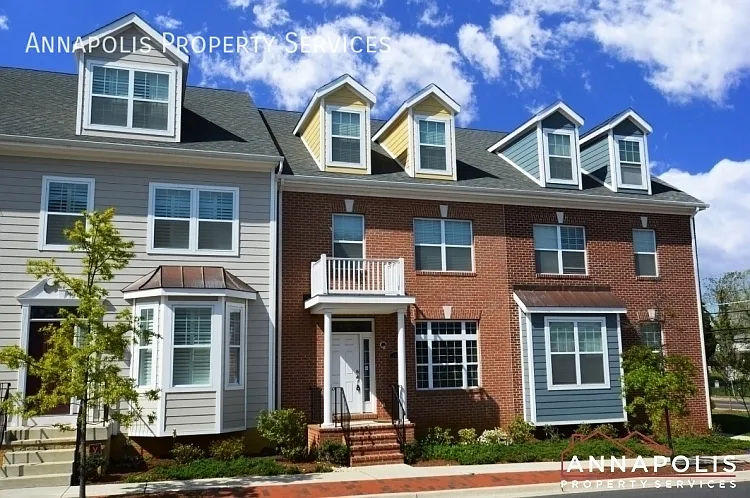 102 Carraway Ln — Photo 1