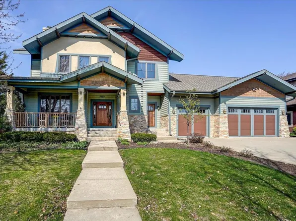 902 Blue Aster Trail, Middleton, WI 53562
