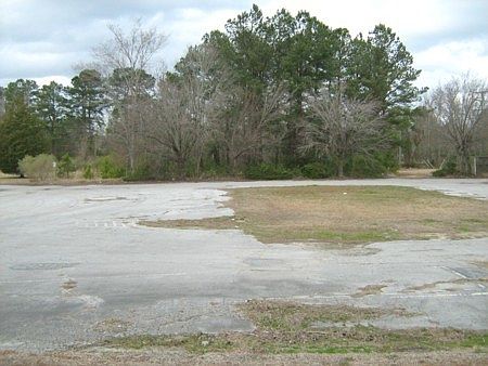 1st image of 147 Us Highway 64 E