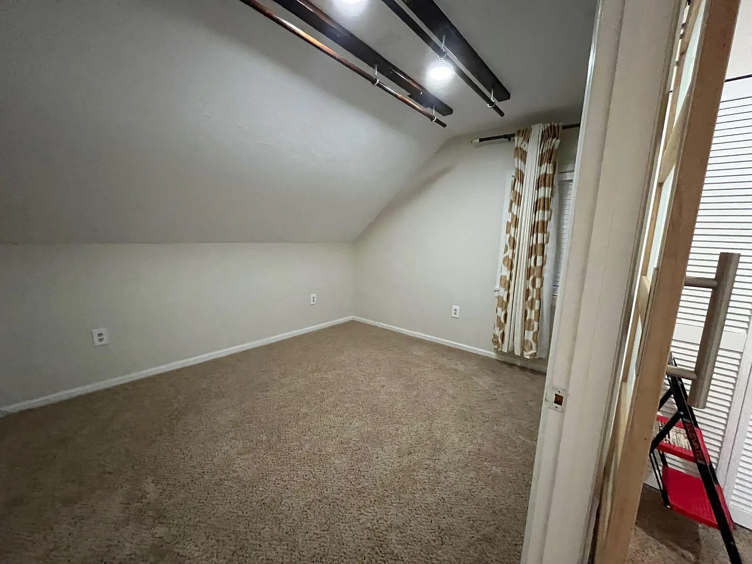 Studio, 525 sqft, $695 — Photo 4