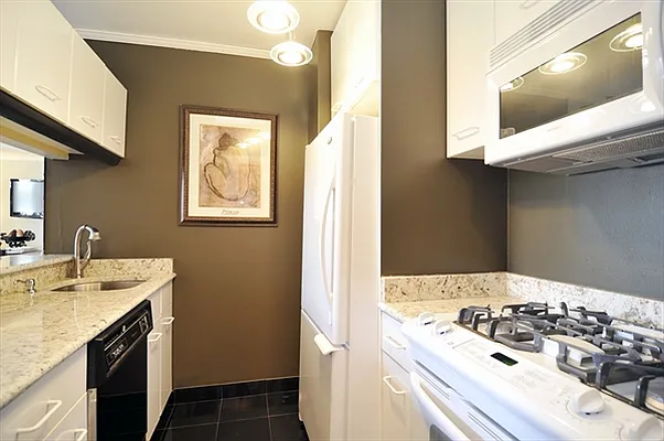 Sold by Citi Habitats | media 14